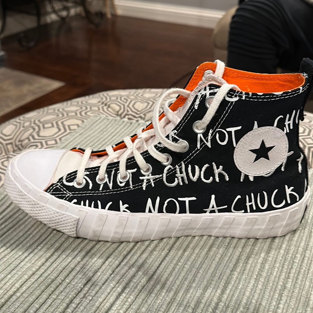 Converse Not a Chuck